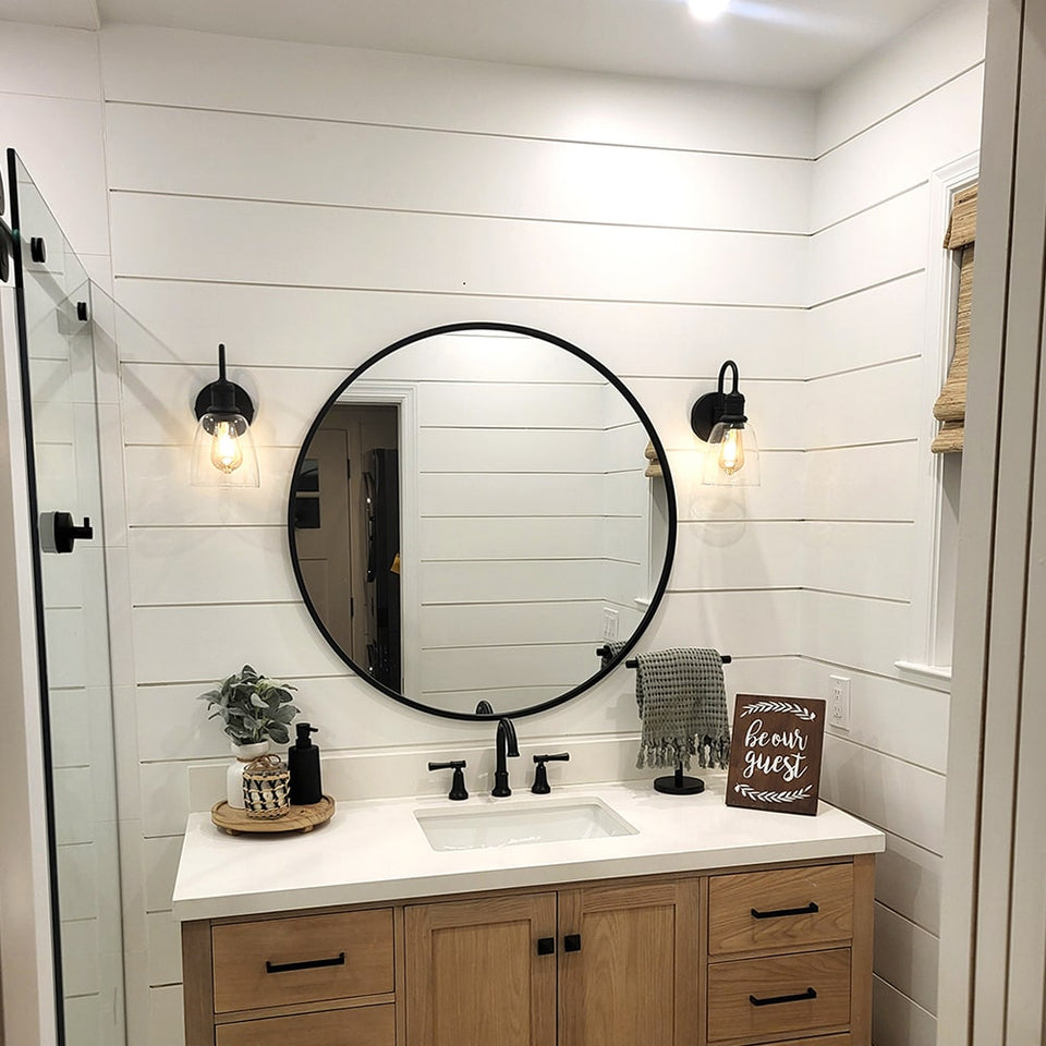 Primed White Wood Shiplap Boards (25 SF)