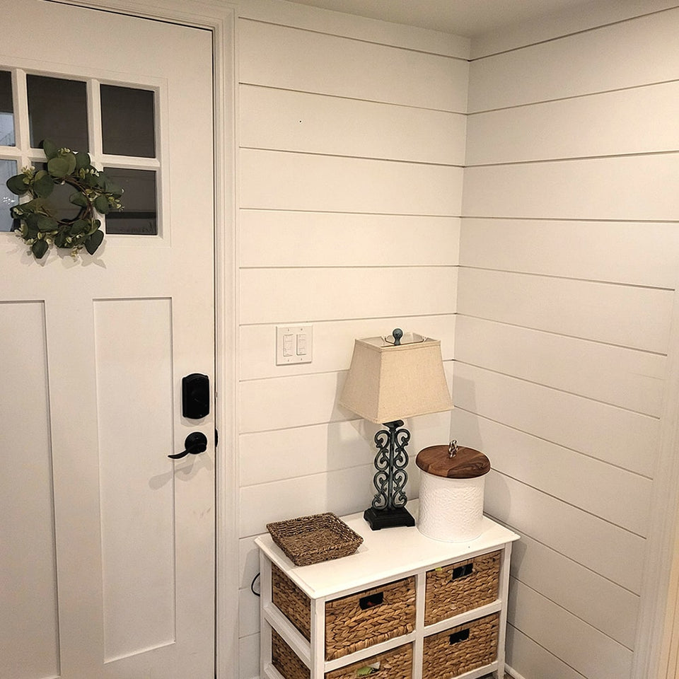 Primed White Wood Shiplap Boards (25 SF)